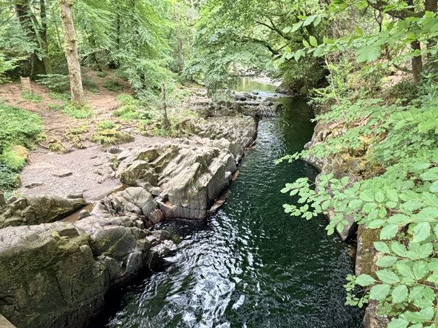river esk wild swimming at trough house bridge