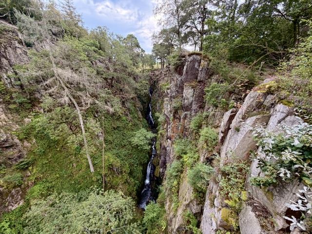 stanley ghyll force waterfall