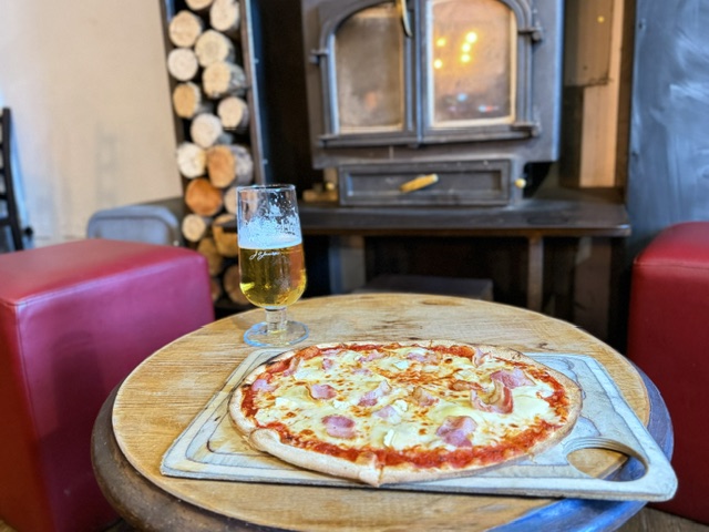 woolpack inn pizza