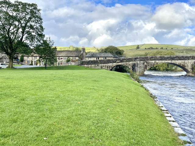 burnsall river wharfe