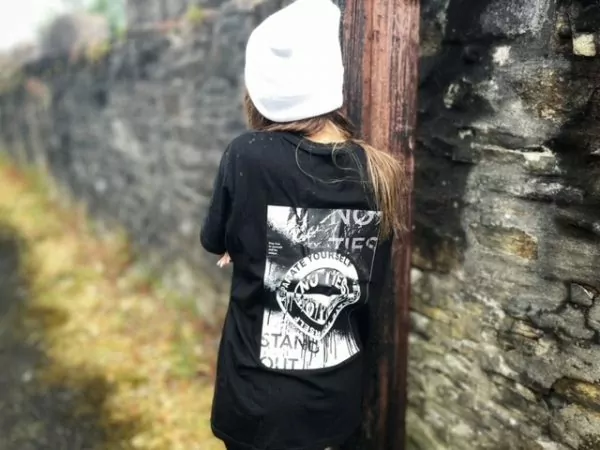 graffiti streetwear t shirt